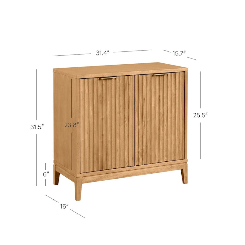 Buffet moderne avec portes cannelées et poignées en laiton