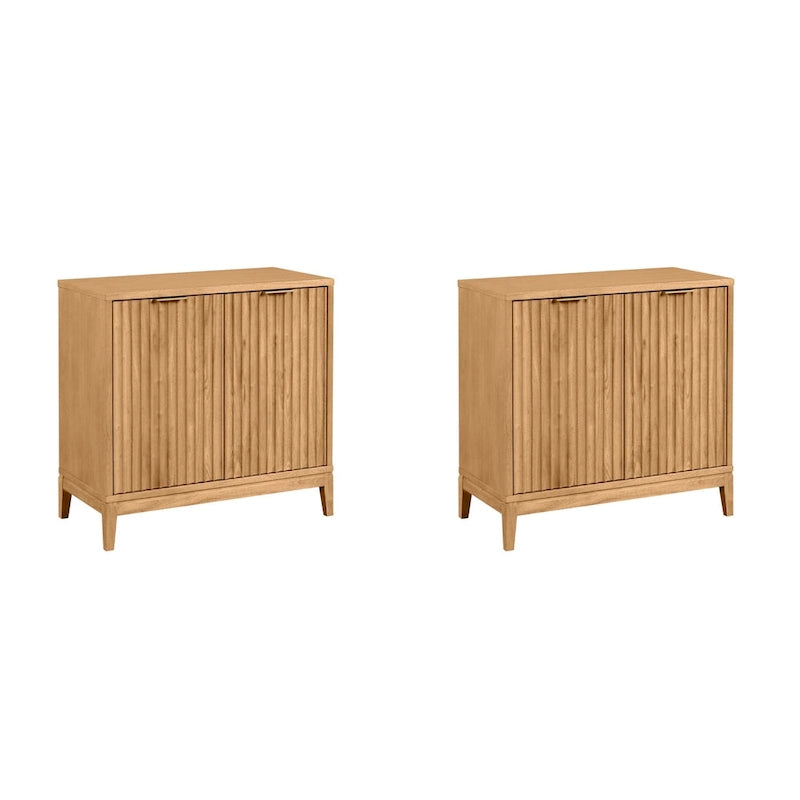 Buffet moderne avec portes cannelées et poignées en laiton