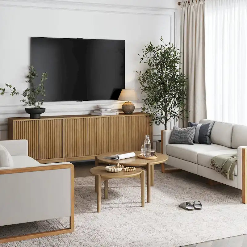 Buffet moderne avec portes cannelées et poignées en laiton