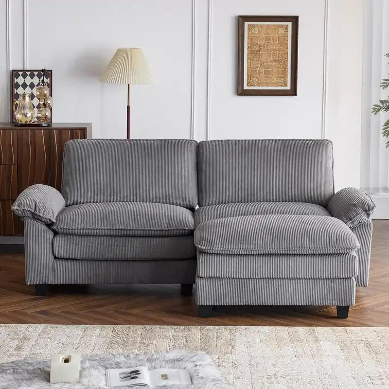 Canapé deux places en chenille avec pouf